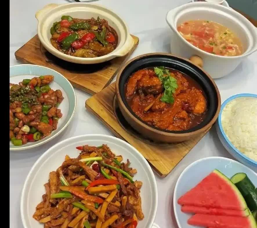 女婿太挑剔，真不想让他来
女婿这个人有点大男子主义，是个有理想，有想法的人
