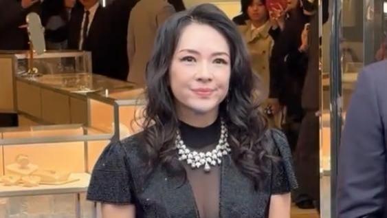 原来离开美颜滤镜后 章子怡长这样 终于懂汪峰为啥选森林北了