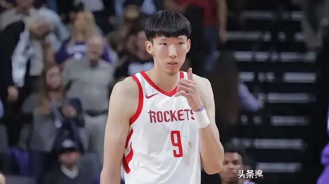 周琦又被骂，真是命太苦了！当初代表国家队打比赛，发球失误，被骂了好几年的“波兰人