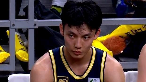 广东男篮反败为胜
