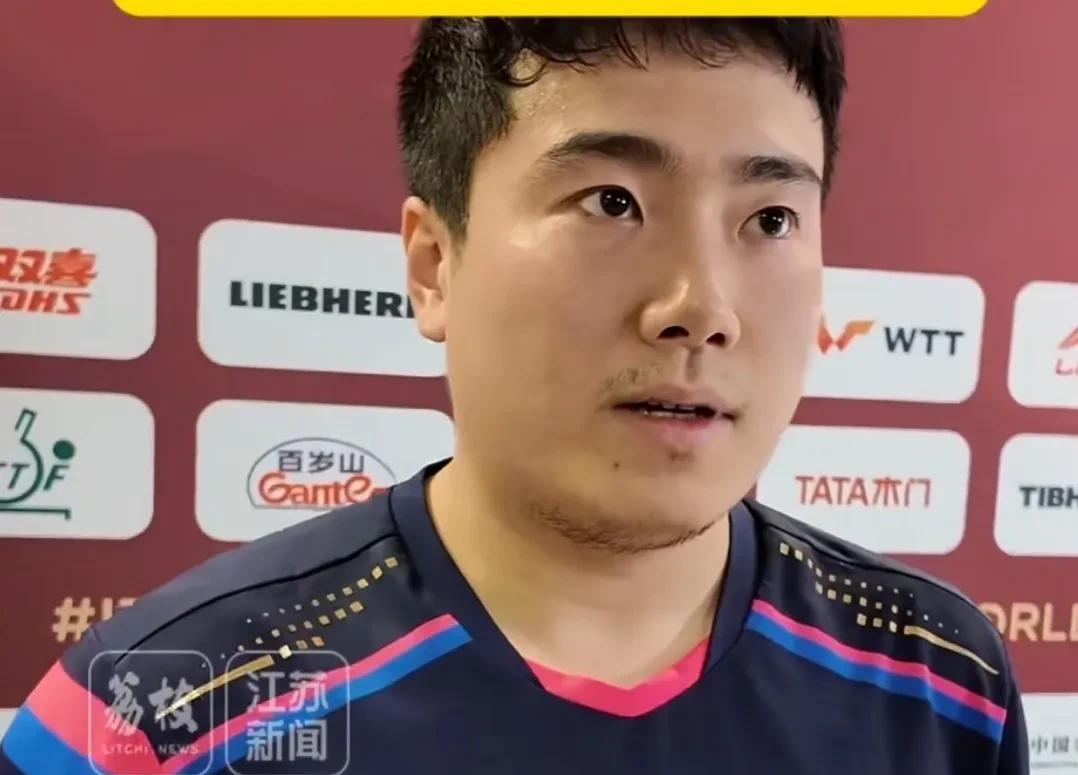 一语道破，为什么现场一边倒的给梁靖崑加油的声音，一浪高过一浪，不绝于耳。
当少壮