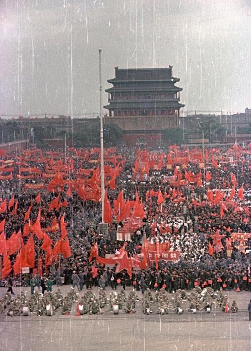 1949年，开国大典前，聂荣臻发表了这样一段讲话： “我要向大家发布一道死命令：