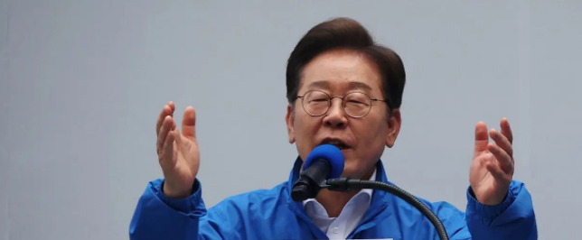 总统新官上任斗财阀











震惊！韩国新总统上任第一件事，竟然直接