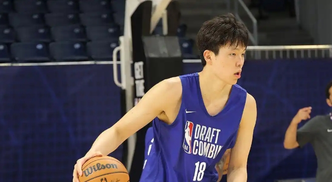 NBA怎么都在向上交易？老鹰和篮网…杨瀚森到底去哪里？？？
老鹰想打包两个选秀权