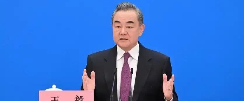 外交部长王毅会见美国国务卿卢比奥！
今天，在吉隆坡出席东盟外长会议的中国外长王