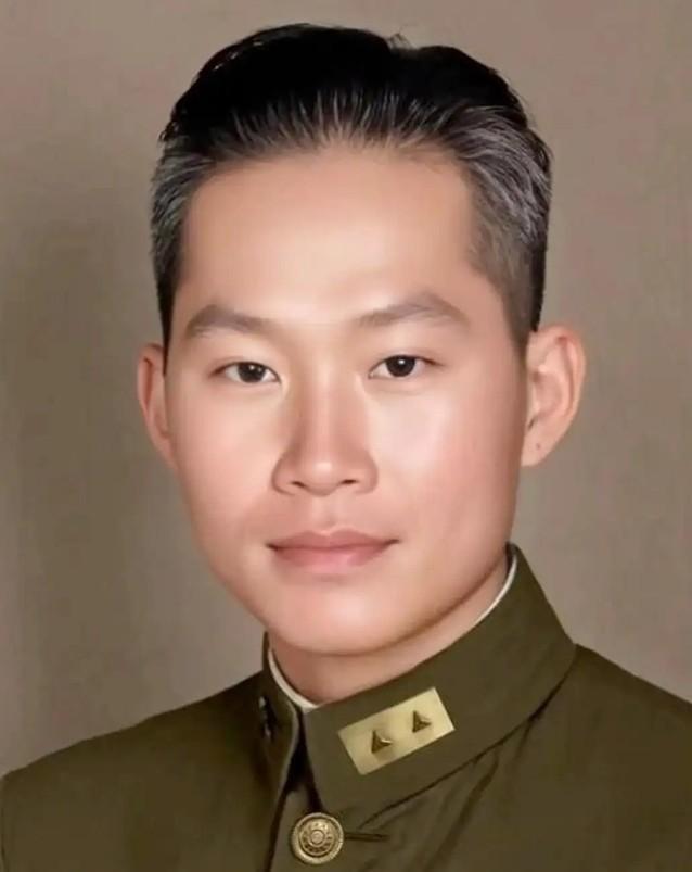 在台湾省台中市东南墓园里，孙立人将军的棺木静静地悬停放在那里，如今已经35年了，