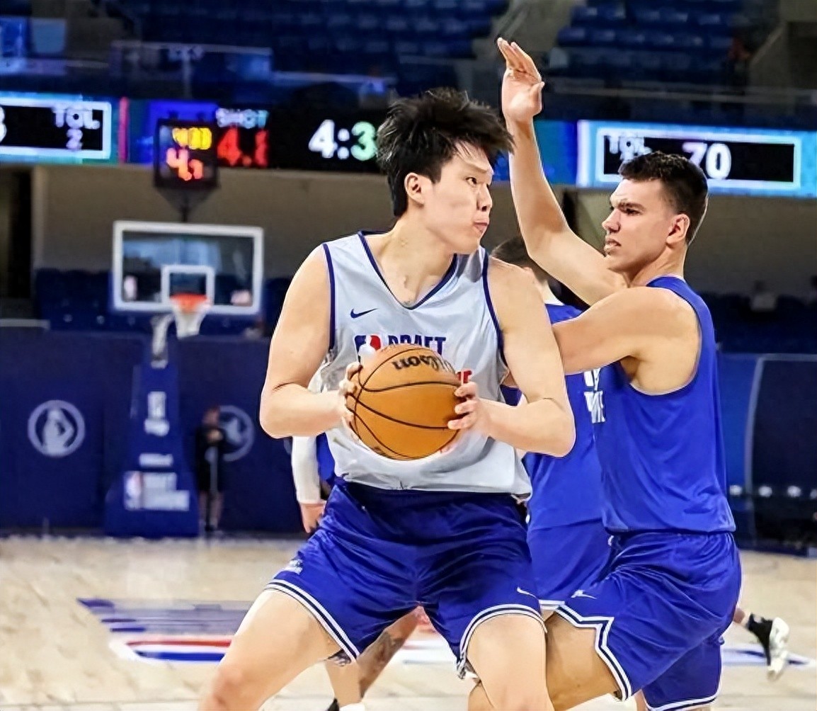 终于又有球员去打NBA了！19岁年轻小将杨瀚森前往美国冲击NBA，参加联合试训的