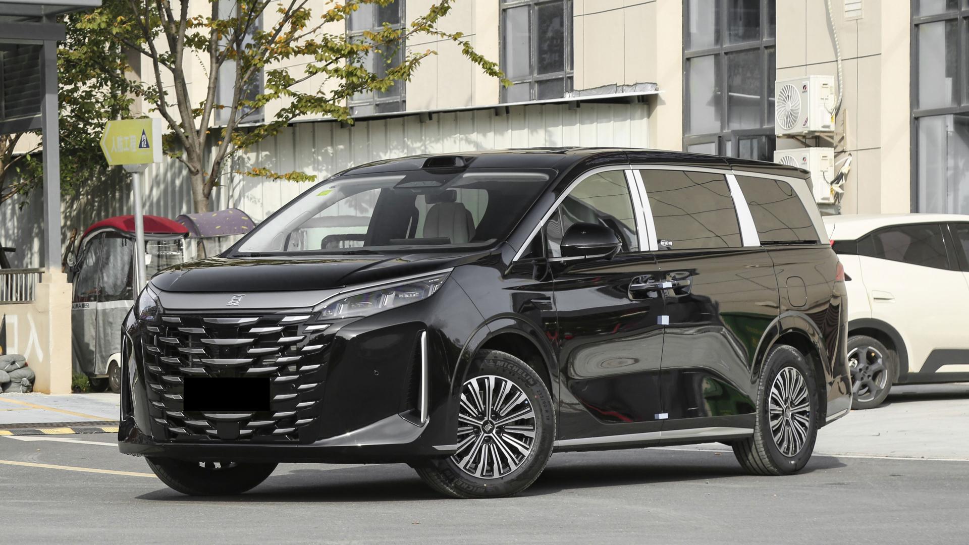 比亚迪夏改款了？激光雷达都上了，配置却精简了，这波操作看不懂