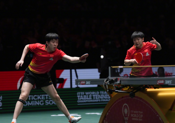 7日晚，2025国际乒联混合团体世界杯迎来最终决战，中国队以8: 1战胜劲敌日本
