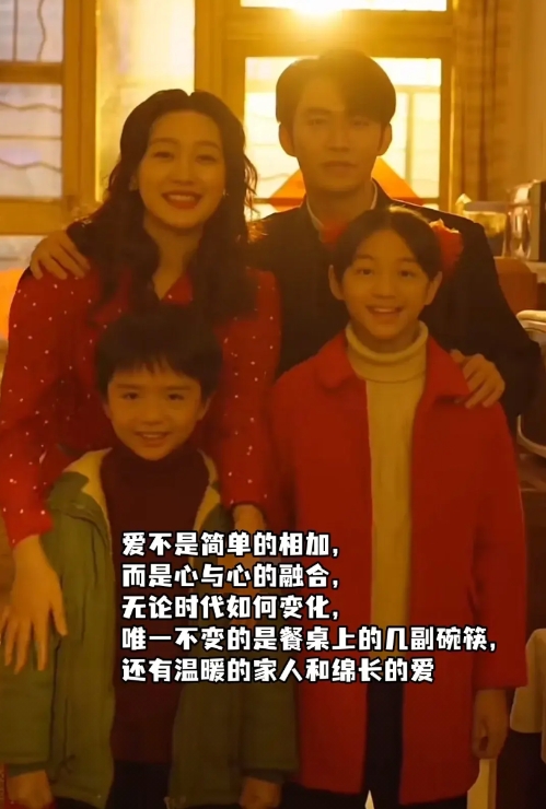 恕我直言，《家里家外》绝对是今年短剧天花板，仅红果播放量就将近6000万。

第