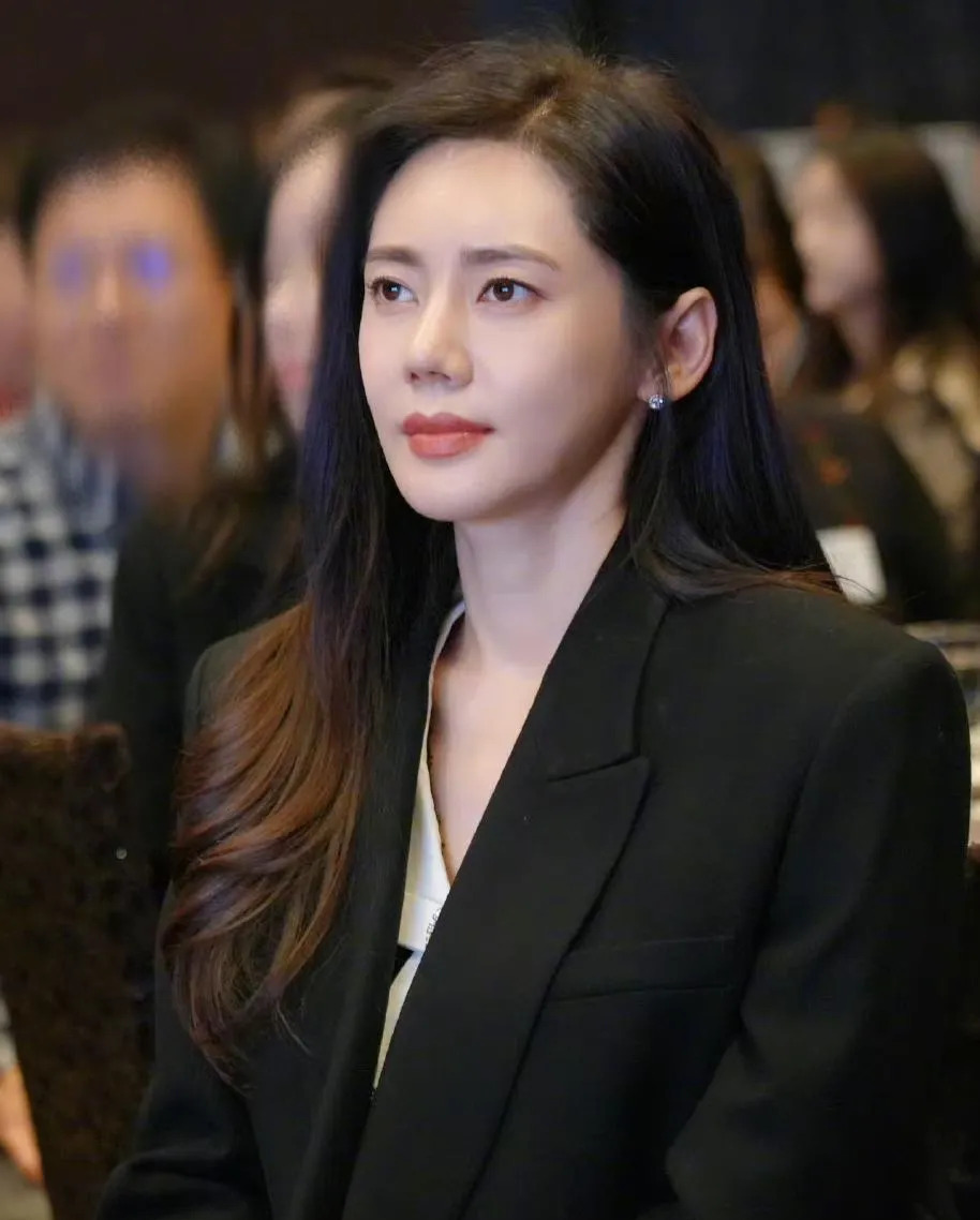 秋瓷炫于晓光爱情故事











天哪！秋瓷炫竟然这么爱于晓光！结婚八