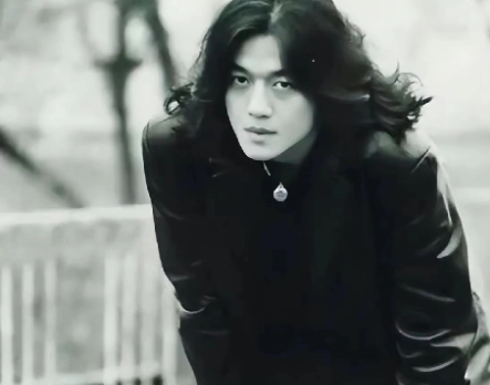 同一时段事件，李亚鹏、李湘今我深思人生