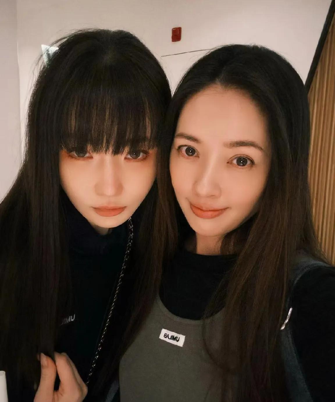 高晓松前妻夕又米晒和郭碧婷合影，两人私交非常好，两人是闺蜜！不得不说，娱乐圈真的