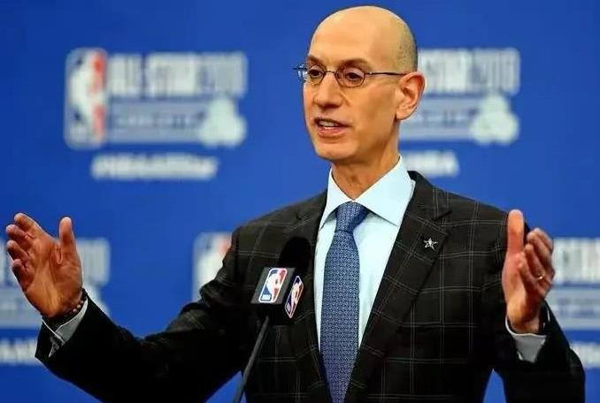 肖华真听劝啊
NBA总裁肖华近日在一档节目中透露，明年的全明星赛将改为世界队VS