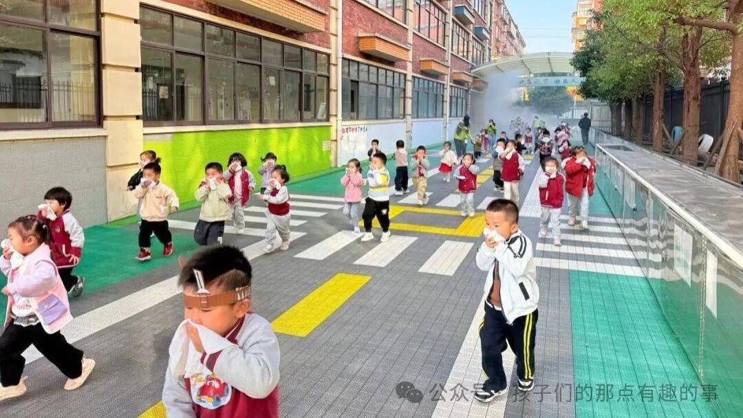 岳阳湘阴万婴城东幼儿园消防安全演练安全“童”行，防范未“燃”