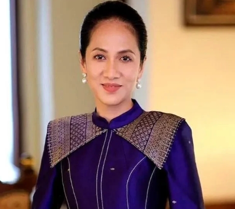 洪森的妻子碧占莫妮近日在社交媒体上发文，呼吁柬埔寨民众踊跃献血。她表示，柬埔寨士