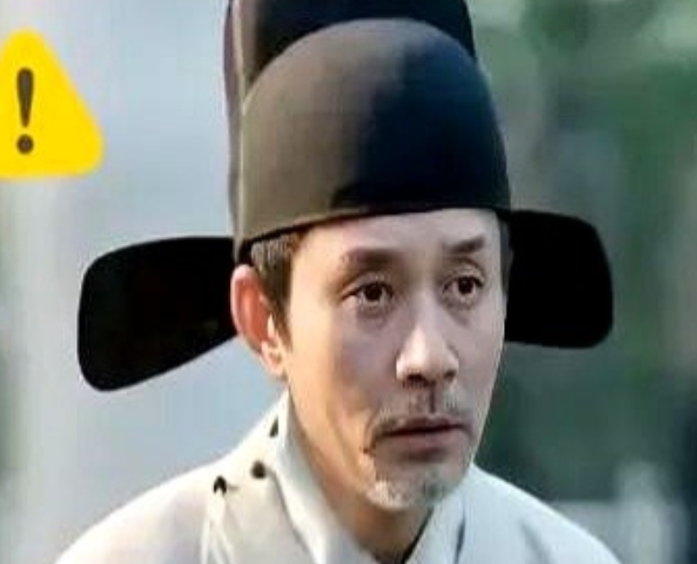 家人们！

刚追《藏海传》，突然发现个猛料！

要是这人不是当年救藏海、给安排仨