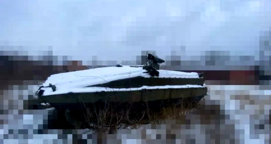 乌克兰在仓库里一阵翻，实在没啥东西了，苏联留下来的老本都吃完了，就角落里还停了辆