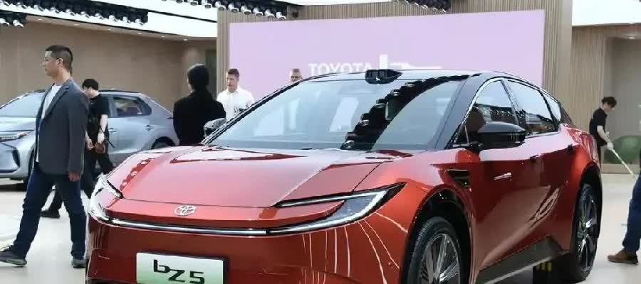 不管你信不信，这就是现实
2020年，丰田销量953万辆，全球第一
2021
