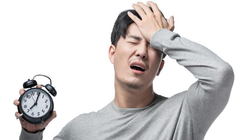 老婆知道我出轨了，却装作不知情，知道后我跌落低谷
