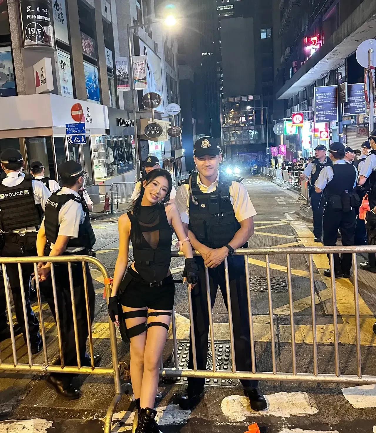 原来香港警察的穿搭，真的跟电影里一样帅气啊。
