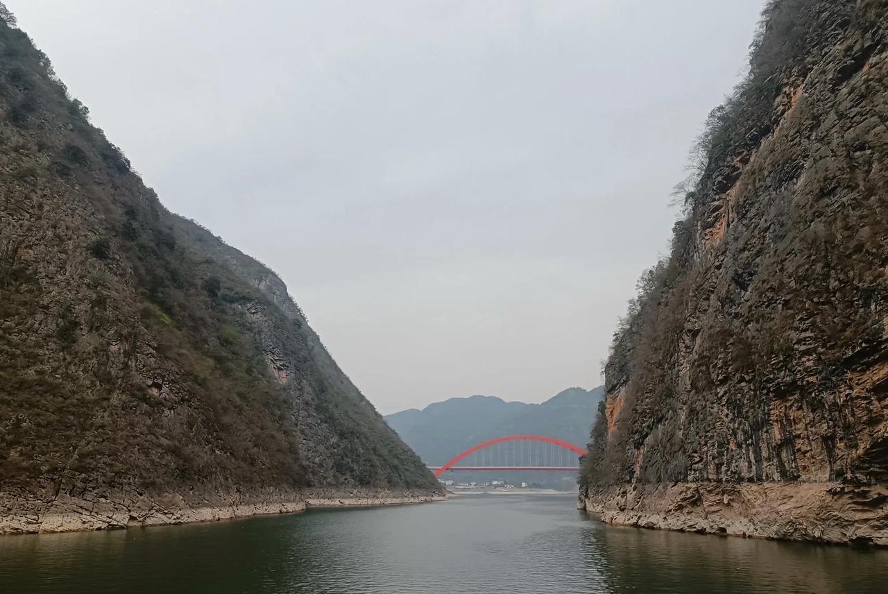 我朋友担心，长安汽车集团更名为辰致汽车科技集团后，长安汽车的知名度会不会反而下降