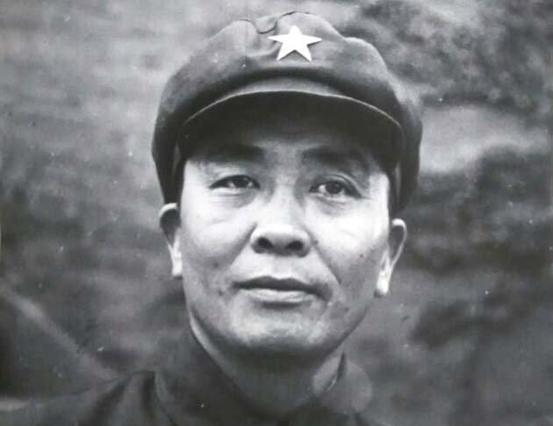 十位大将，有三位是黄埔毕业生，而立功较多的大将却是自学成才
“1946年8月，华