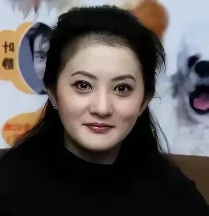 #头号创作者激励计划#
小时候很漂亮的童星，不知道为什么长大了反倒成了普通人，就