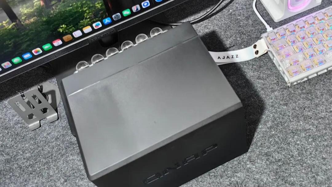 N355+双系统，这才是年轻人的第一台AI NAS？威联通Qu405开箱