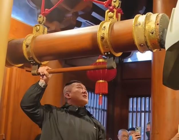 反对台独！馆长：我就是中国人

馆长昨天（16日）在节目中明确表示“反对台独