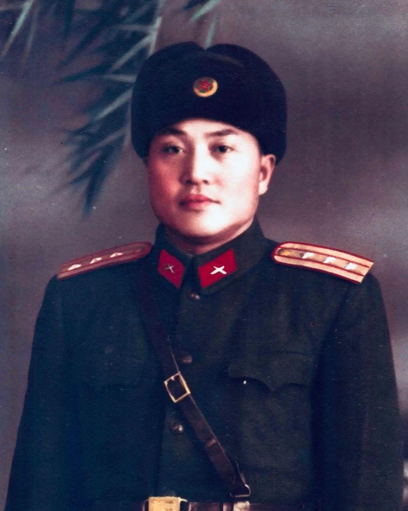 1942年，为了给新四军买棉衣布料，凌少农直接向日军坦白：“我是新四军。”没成想