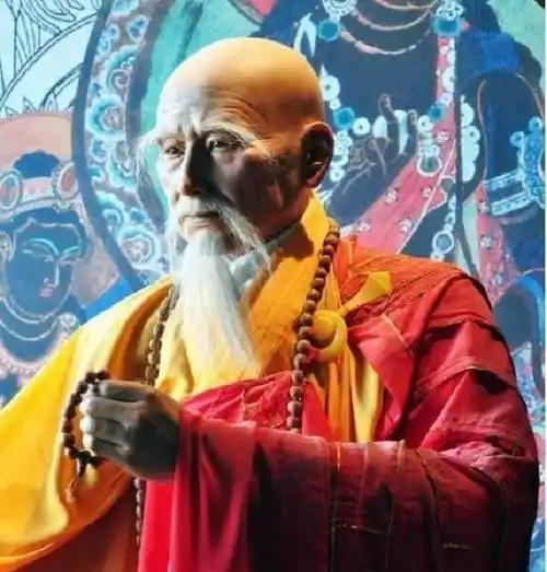 据记载少林寺在元代以前曾有五大宗派，元初有个叫福裕的少林寺和尚统一了五大宗派，创