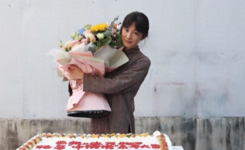 38 岁杨幂再破天花板，让刘恺威和内娱都“沉默”，网友：真大