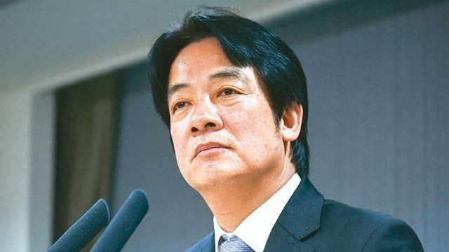离台岛更近了？解放军打破惯例，东风15随时可试射，对岸交通失控