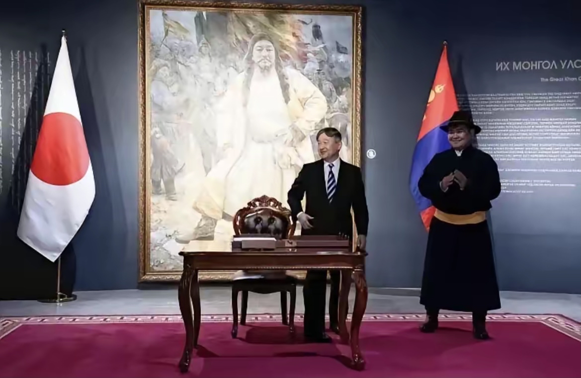 绝不原谅日本人，必须教训蒙古国！
日本天皇访问蒙古的计划，令人震惊。祭奠日军亡灵