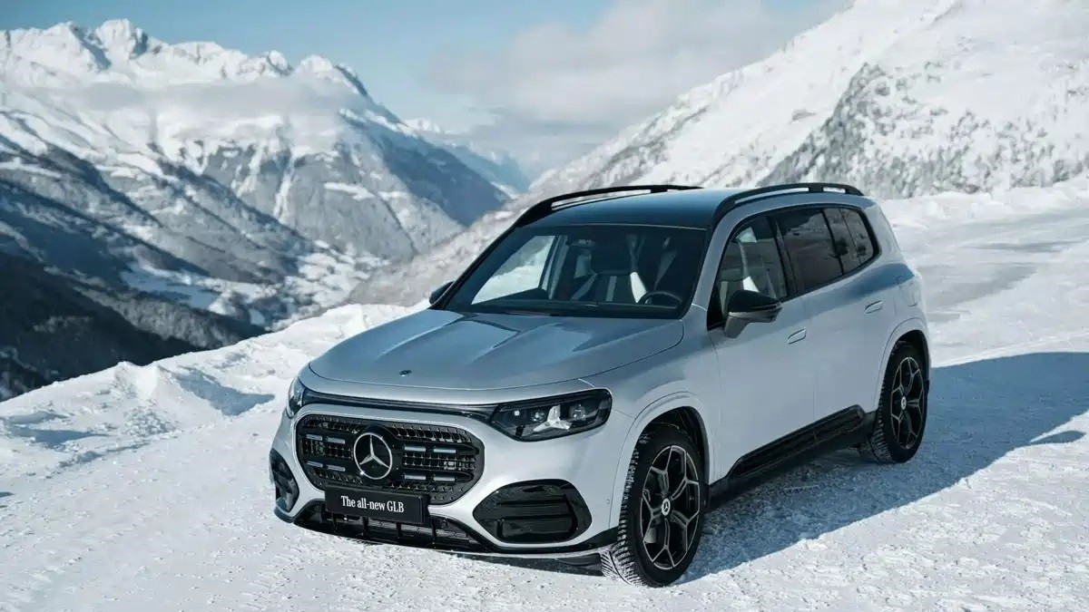 全新奔驰GLB官图发布，有燃油版和纯电版