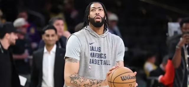 独行侠迎两大好消息，下赛季可期！
今日，NBA名记Stein透露了关于独行侠的两