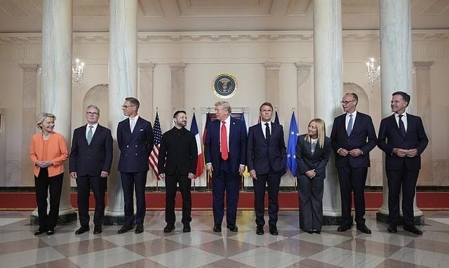 本该一致对外的时候他们却起内讧了！特朗普都说是失误了，乌克兰和欧洲还强烈谴责非说