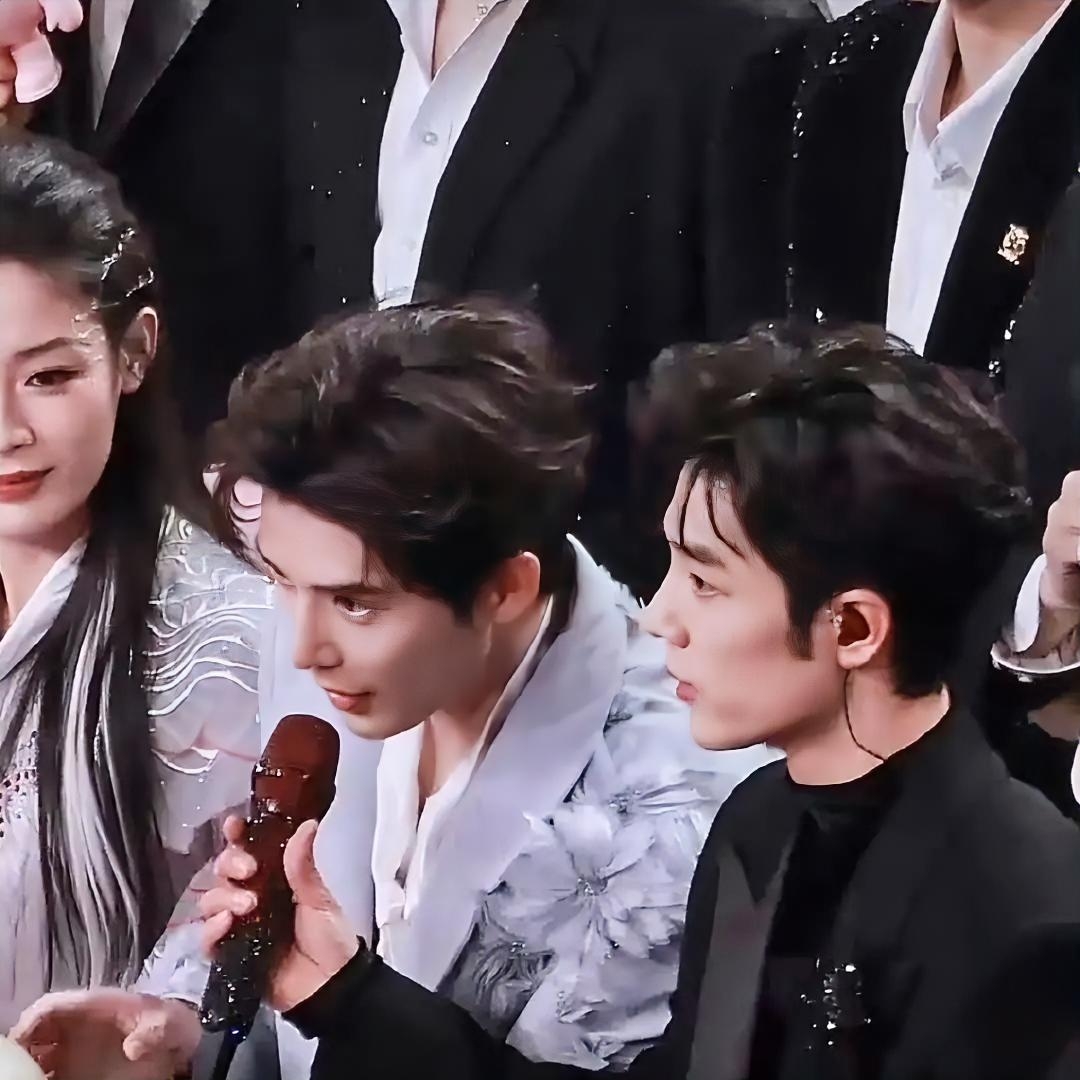 肖战王安宇同台燃炸！状态绝了，网友：这颜值是真实存在的吗？