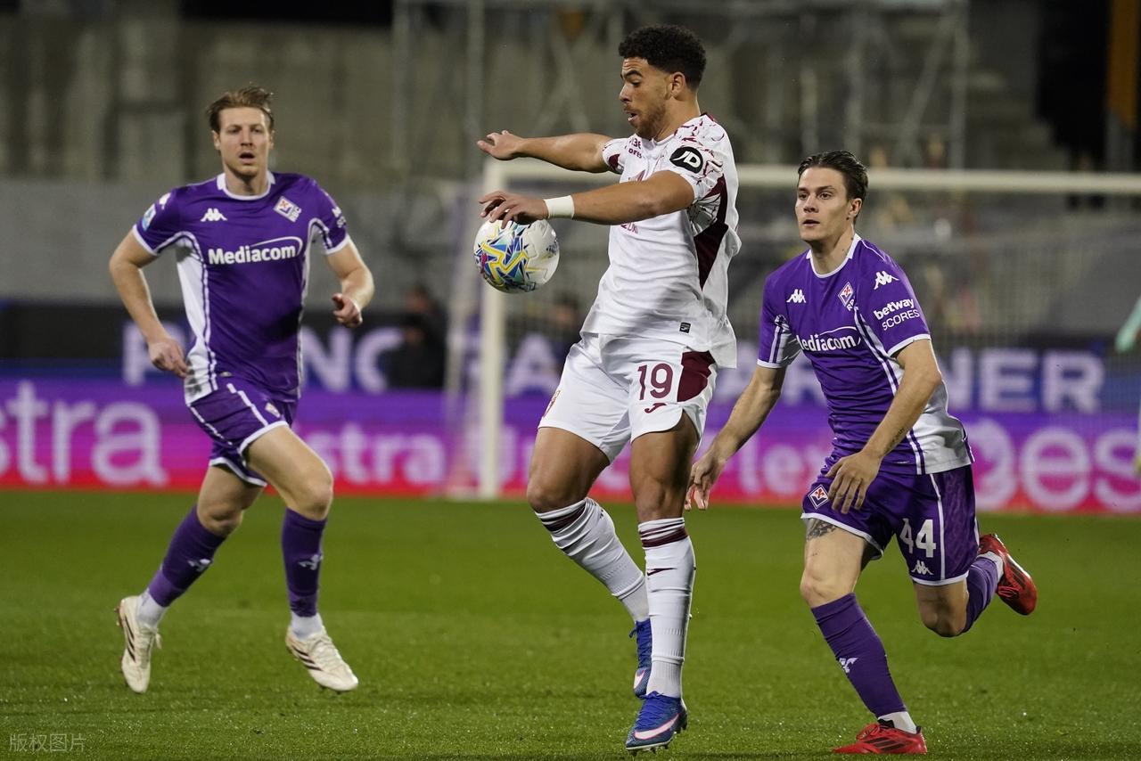 2-2，佛罗伦萨遭意甲第13绝平，第94分钟丢球酿苦果