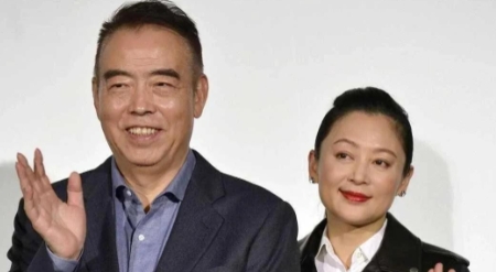 1996年，宋丹丹和倪萍的友情如同一轮明亮的月亮，在娱乐圈这片星空中熠熠生辉。两