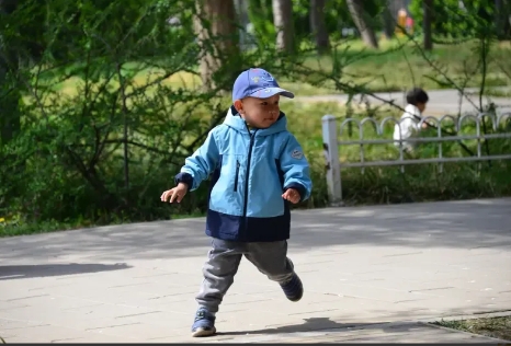 刑法中为什么没有拐卖男人罪？因为现实中，男人被拐卖的可能性极低，因此，刑法中没有