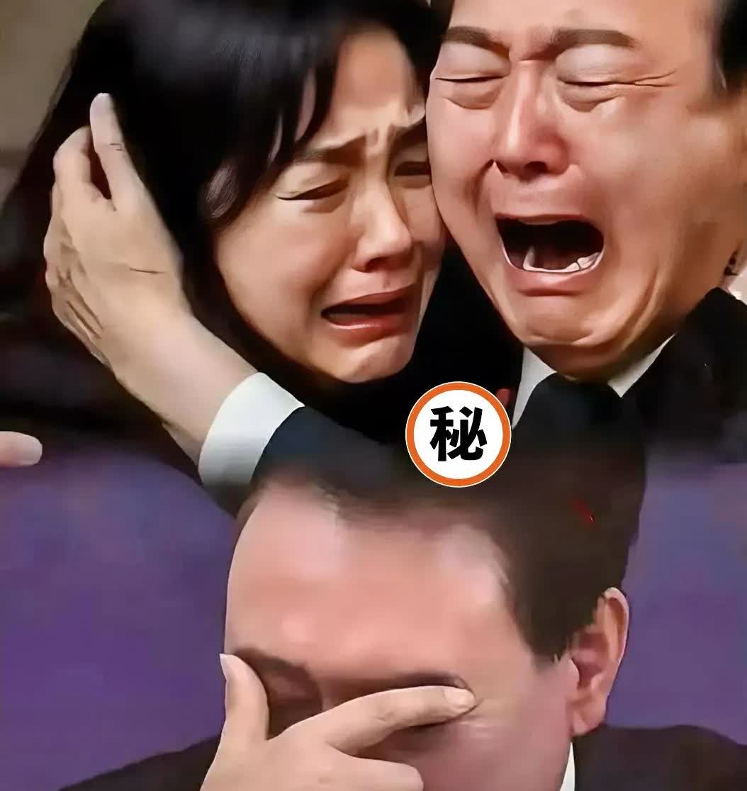 就在刚刚
韩国法院宣布了！
2025年7月31日，韩国法院又给前总统尹锡悦补