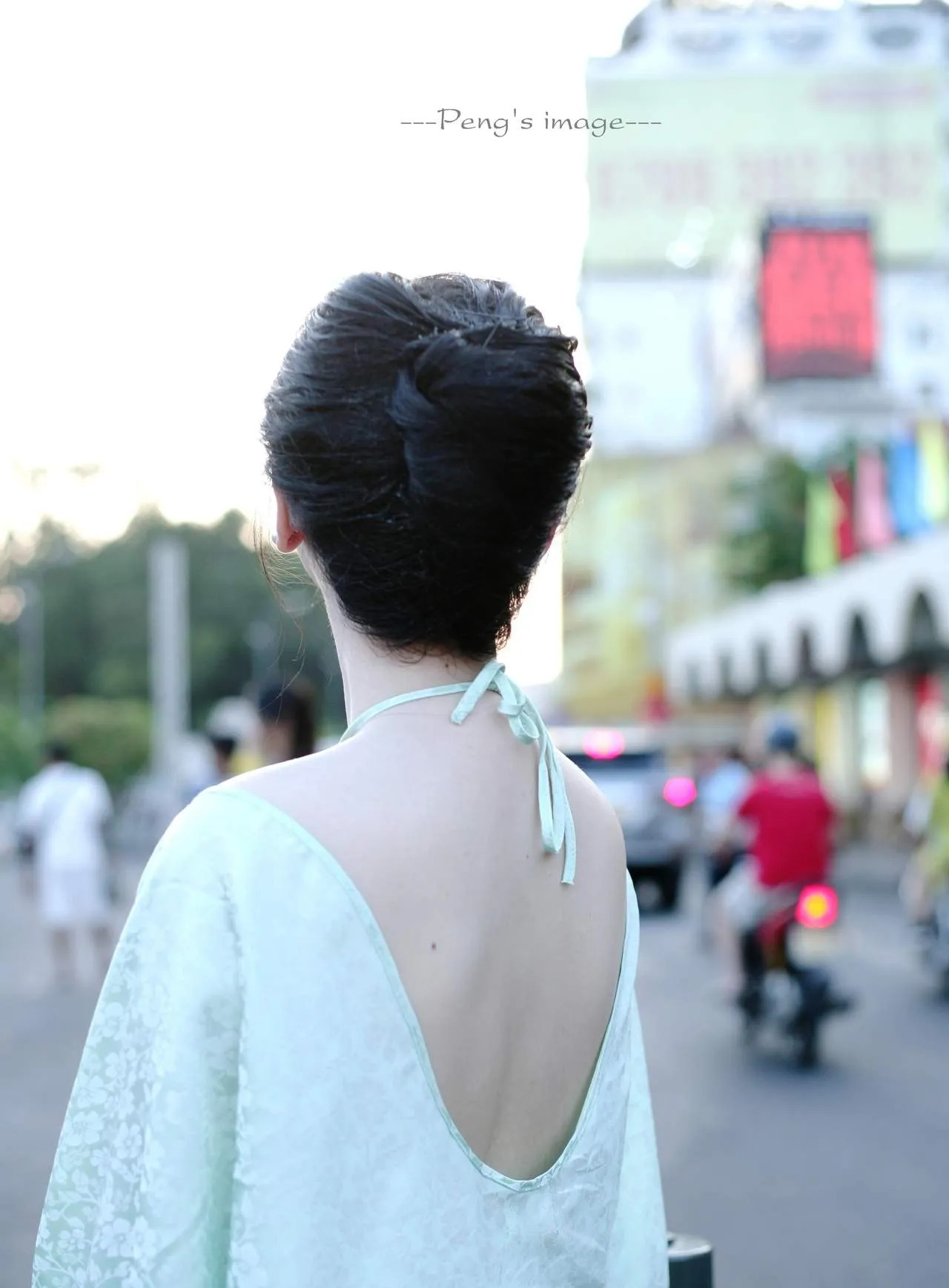 越南身份认同与女性困境











越南人觉得自己不属于东南亚，更愿意