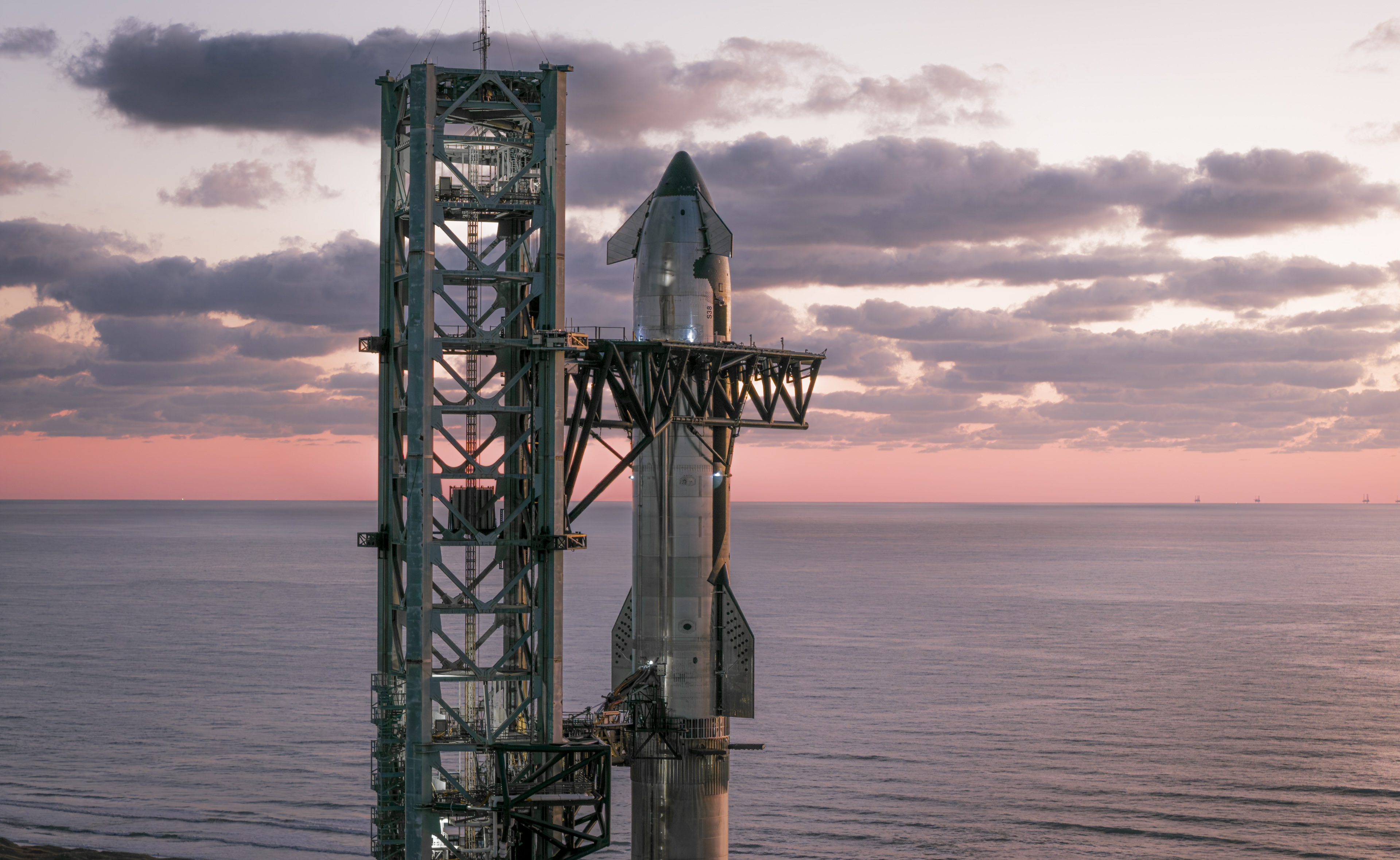 星舰11飞前，再来一波美照！明早6:43，SpaceX开始星舰11飞直播，7:1