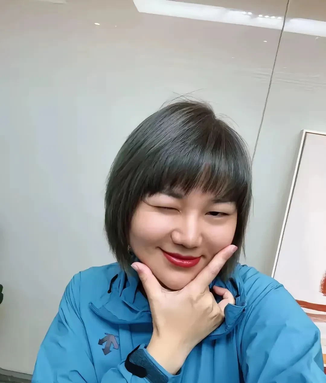 杨天真精彩人生经历分享











杨天真，一个似乎永远充满能量的女人