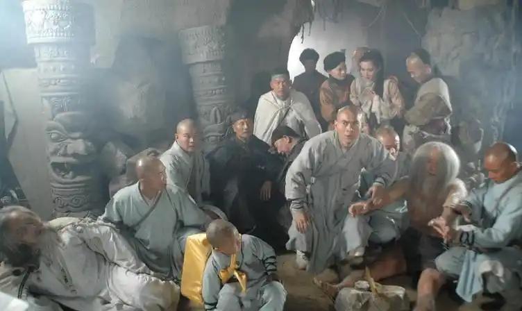 蒙古族统治者为加强其思想统治，提倡多种宗教。少林寺的地位随之明显提高，被称为祖庭