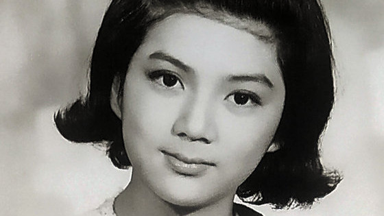 3岁出道，16岁进精神病院，被誉为香港的秀兰·邓波儿——冯宝宝