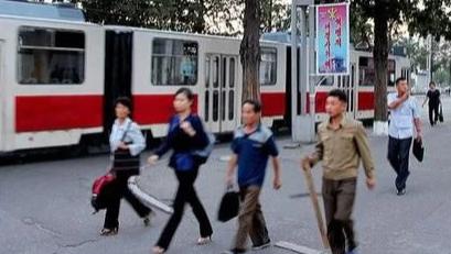中国网友到朝鲜旅游，不能在街上闲逛，拍照有限制