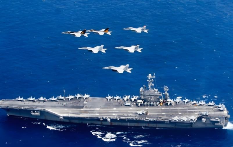 当地时间11日，也门胡塞武装说，该组织当天使用巡航导弹和无人机袭击了美“哈里·杜